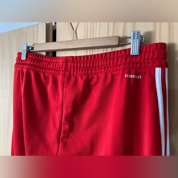 Women’s Adidas Aeroready Slim Tapered Pants - Picture 7 of 10